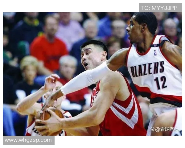 姚明亲自示范灌篮训练技巧助力年轻球员提升篮球水平