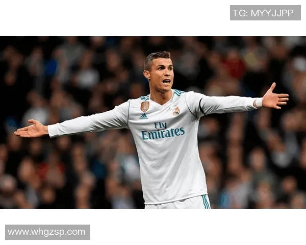 C罗足球明星挂画精选图片展示让你感受足球魅力与激情 C罗足球明星挂画精选图片展示让你感受足球魅力与激情