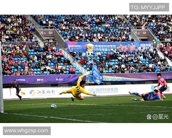 从绿茵场到银幕上足球明星们的华丽转身与演艺之路